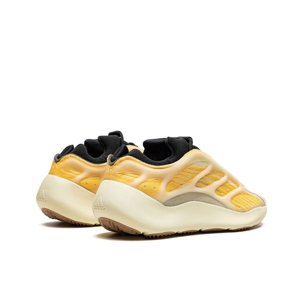 Adidas Yeezy 700 V3 Mono Safflower - SN Zürich