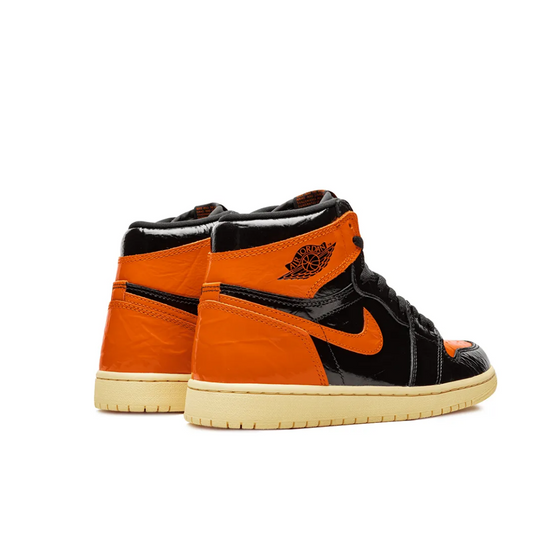 Air Jordan 1 Retro High OG Starfish Black