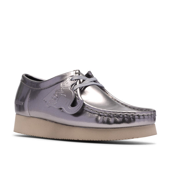 Clarks W Wallabee 2604 silver patent