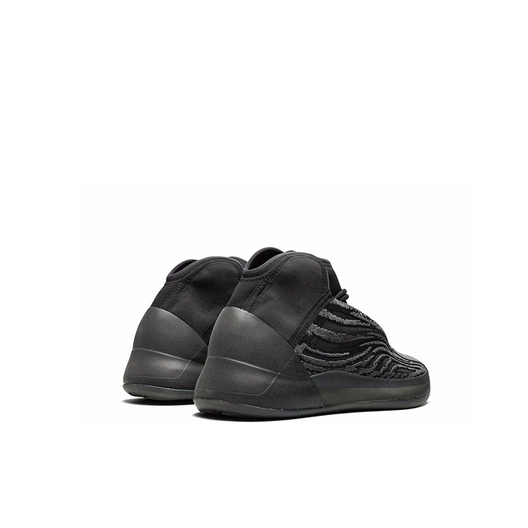 black yeezy quantum