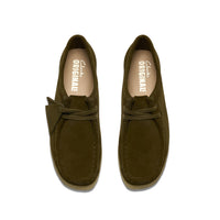 Clarks W Wallabee olive suede