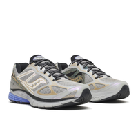 Saucony ProGrid Guide 7 Daikanyama – Owl/Aureate – Paaransicht schräg vorne