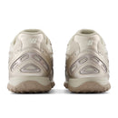 New Balance 204L Timberwolf/Light Gold Metallic – Fersenansicht